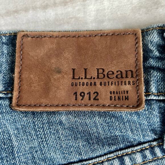 L.L. Bean Stright leg Classic fit denim blue jeans short size 33 x 29 - Picture 9 of 9